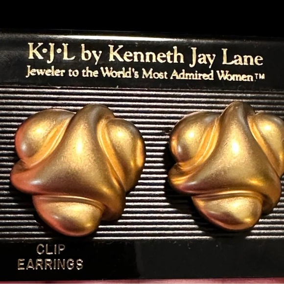 KJL Kenneth J Lane Clip Earrings Chunky Modernist Matte Gold Tone Vintage - Picture 8 of 8